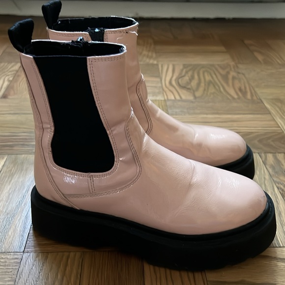 ZARA KIDS PATENT CHELSEA BOOT - Picture 6 of 6
